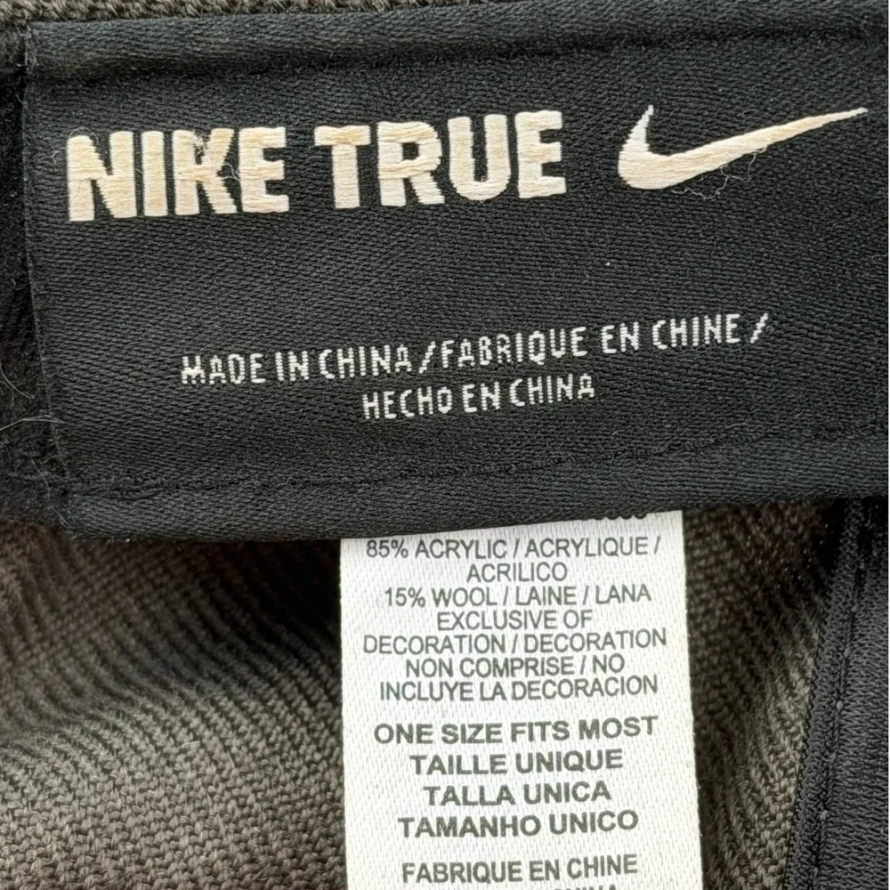 Nike True Flat Brim Snapback Hat Gray Embroidered Block Logo Wool Blend OSFM‎